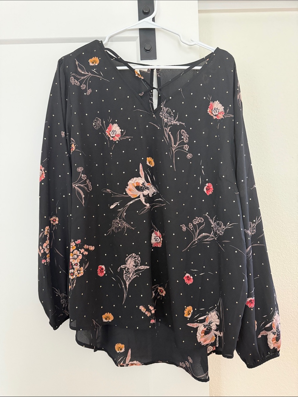 Black Floral V-Neck Long-Sleeve Blouse